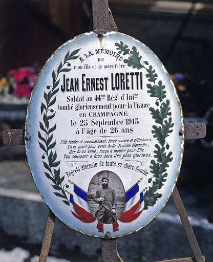 2 plaques funéraires de Jean-Ernest Loretti et Charles Prévidoli