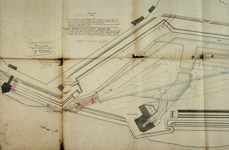 ensemble du génie civil : ouvrages liés au flottage des bois et à la navigation dans la traversée de Besançon (canal du Rhône au Rhin)