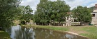 clôture ; mur évacuateur de crue (paysages du canal de Bourgogne)