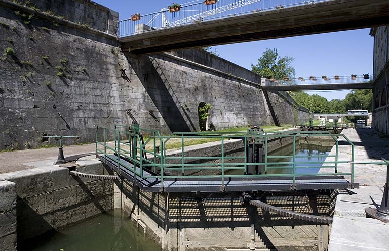 écluse n° 50 de Saint-Paul (canal du Rhône au Rhin)