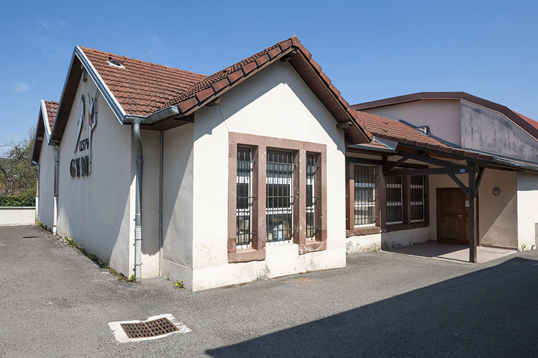 usine de confection Schwob, actuellement gymnase et logement