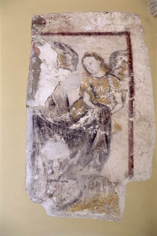 peinture monumentale : ange tenant les pans d'une draperie