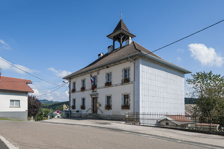 fromagerie-mairie-école de Chasnans