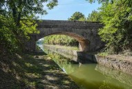 pont routier isolé (canal de Bourgogne)