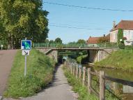 pont routier isolé ; pont de Dennevy (canal du Centre)