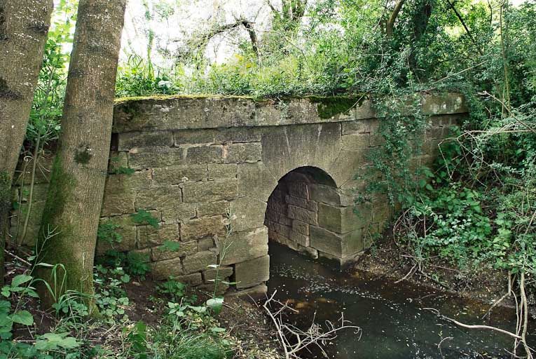 pont, ponceau de Sordet (la Seille canalisée)