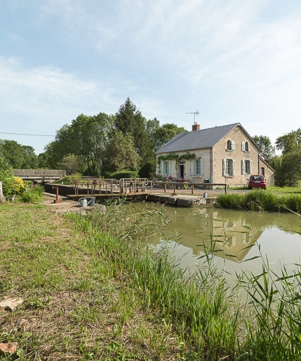 site de l'écluse 18 du versant Loire, dite de Meulot (canal du Nivernais)