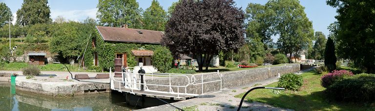 site de l'écluse 07 du versant Saône, dite de Vachey (canal de Bourgogne)
