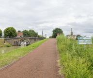 pont sur l'écluse 33 du versant Loire, dite de Champvert (canal du Nivernais)