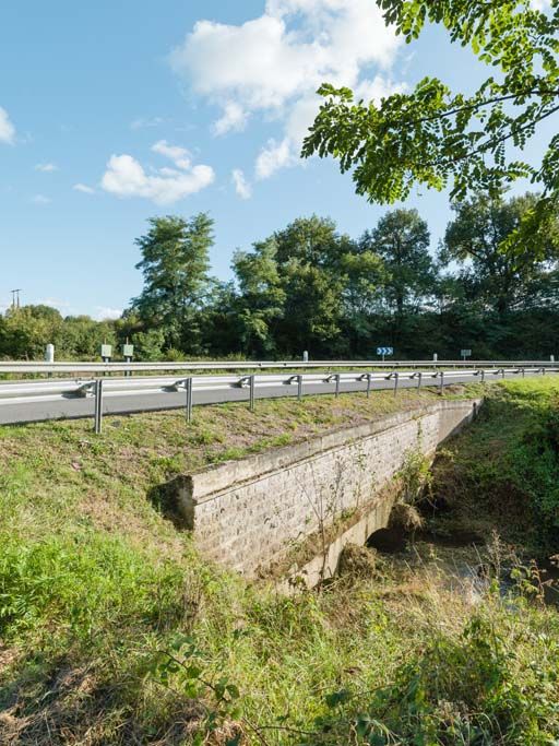 aqueduc-déversoir de fond de la Limasse ou de la Limace (canal du Centre)