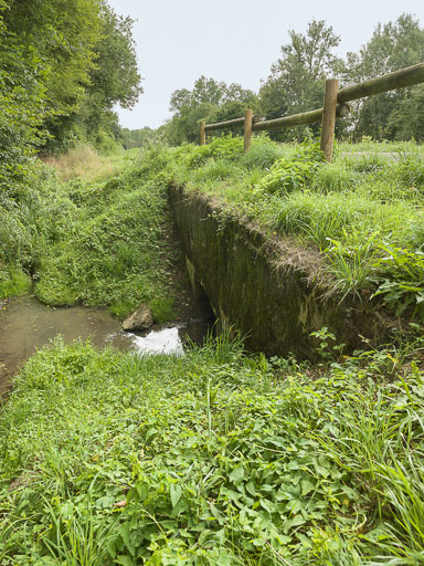 aqueduc de fond de Villecourt (canal du Nivernais)