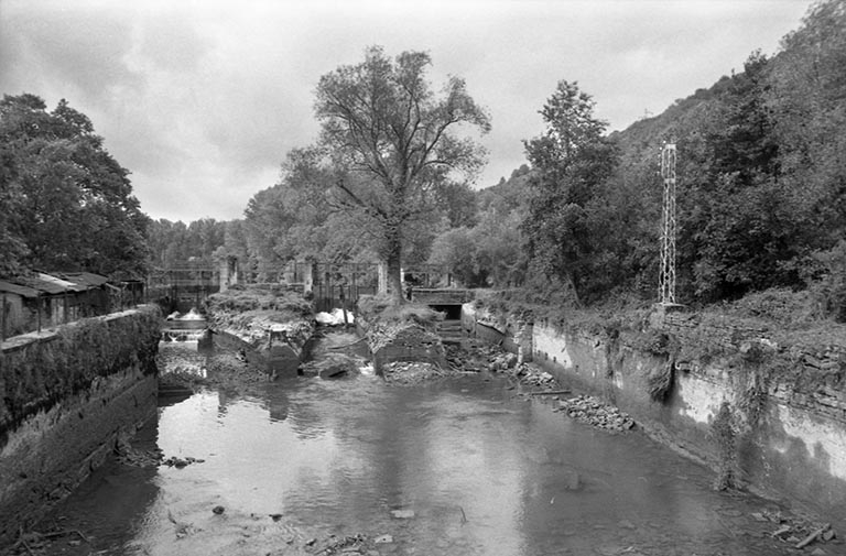 usine métallurgique dite forges de Bourguignon, actuellement usine de chaudronnerie et centrale hydroélectrique
