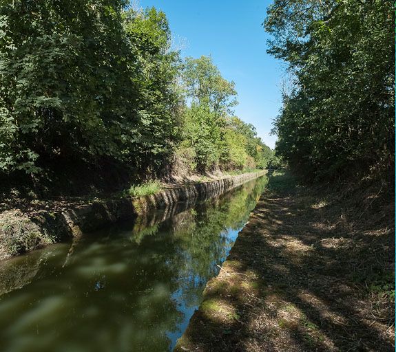 partie de voie navigable dite tranchée de Créancey (canal de Bourgogne)