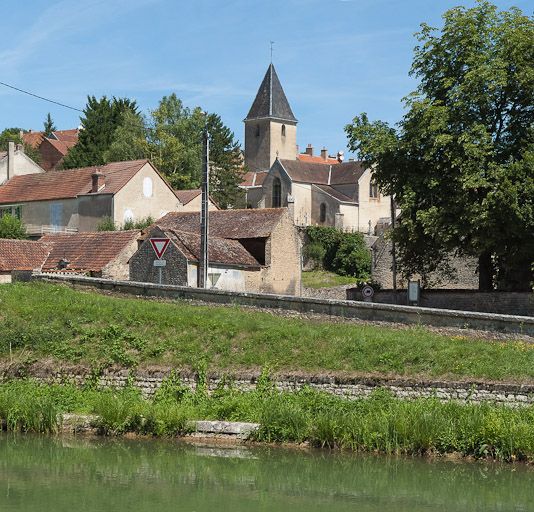 église paroissiale Saint-Pierre-Saint-Paul (paysages du canal de Bourgogne)