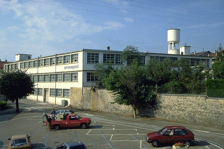 maison, usine de tabletterie (usine de tournerie), usine d'articles en matière plastique, usine de pièces détachées en matière plastique des Ets Mayet