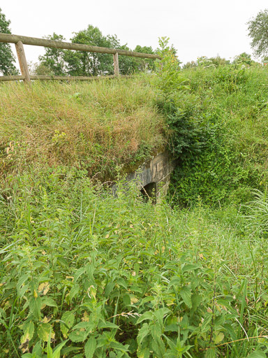 aqueduc d'Isenay ; déversoir de fond ; déversoir de superficie (canal du Nivernais)