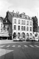 école