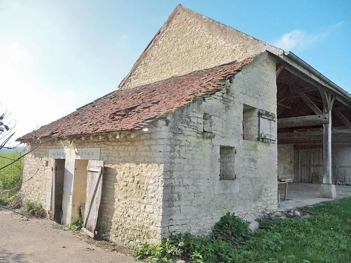 maladrerie Saint-Barthélemy, puis ferme dite la Maladrerie (à l'abandon)