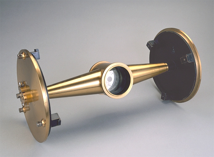 instrument de préparation et de mesure des angles (appareil à flexion de Loewy)