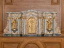 tabernacle à ailes orné de statuettes