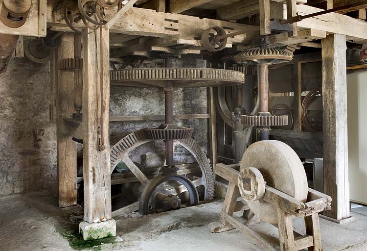 moulin à farine et scierie dit moulin Lajus, puis Billet, actuellement logement