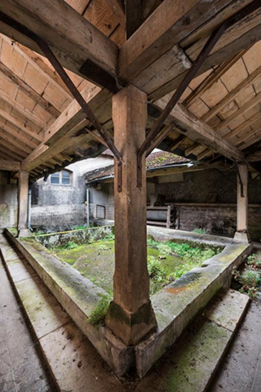 Lavoir et remise de pompe à incendie, rue des Vignes