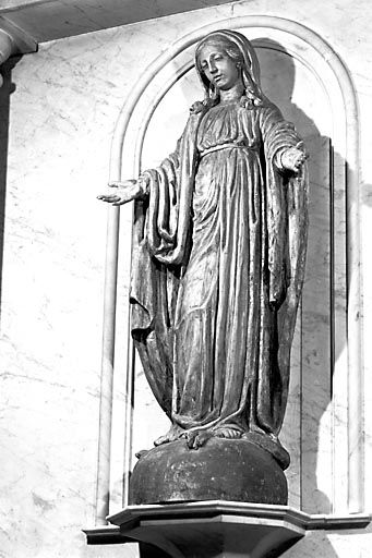 statue : Vierge de l'Immaculée Conception