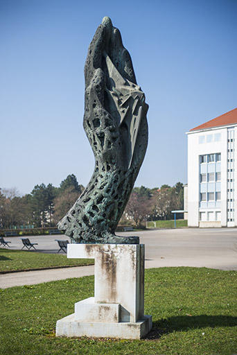 statue : la main et l'esprit