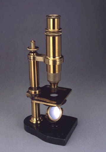 microscope Nachet