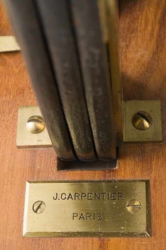 2 instruments de mesure de forces électromotrices (galvanomètres à cadre mobile de type Deprez et d'Arsonval)