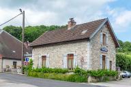 bureau d'octroi, puis halte ferroviaire de la ligne de chemin de fer d’intérêt local Salins - Andelot