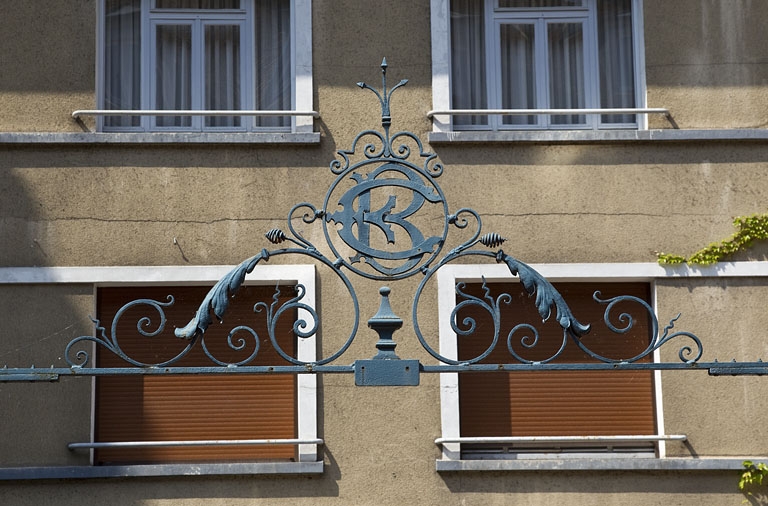 immeuble ; bureau des finances