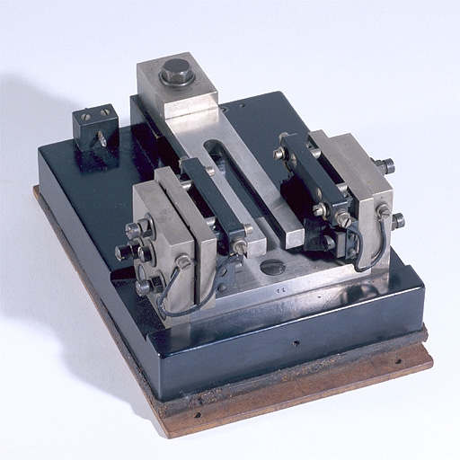 générateur d'ondes sonores (diapason)