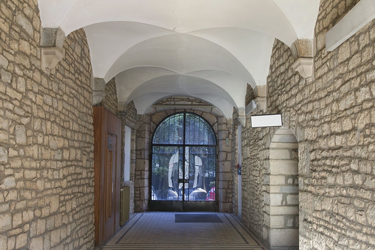hôtel de Montmartin, actuellement hôpital Saint-Jacques