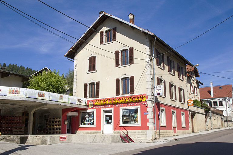 usine de boissons non alcoolisées de la société Rième Boissons