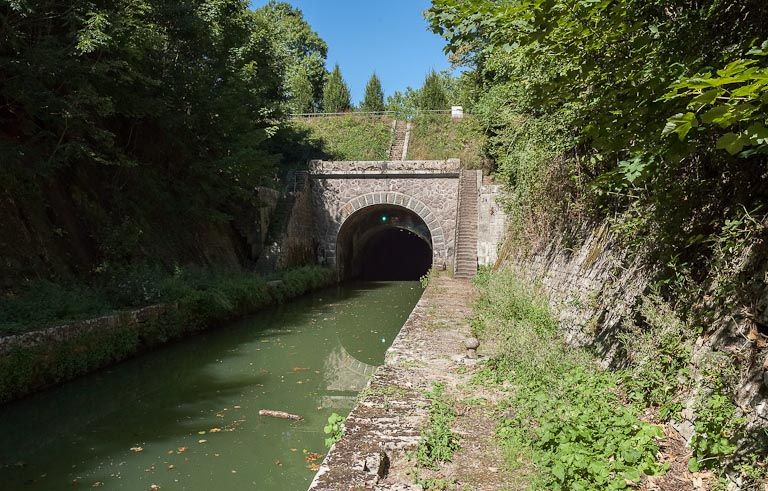 tunnel de Pouilly (canal de Bourgogne)