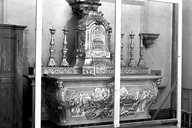 autel, tabernacle, 6 chandeliers et croix d'autel (ensemble du maître-autel)