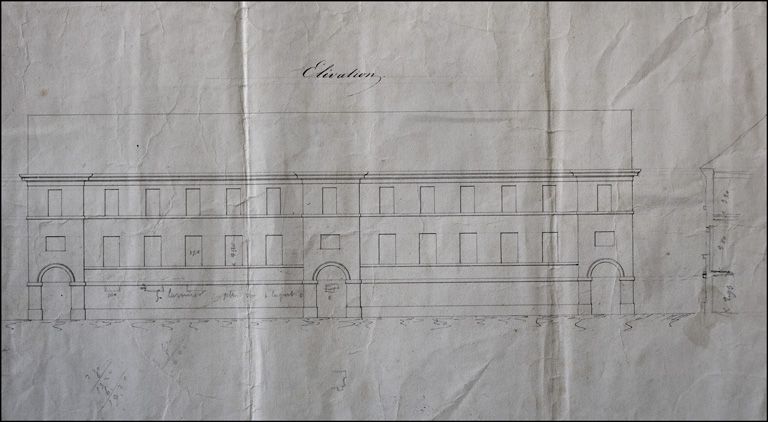 hôtel de ville, groupe scolaire, école professionnelle, tribunal, musée