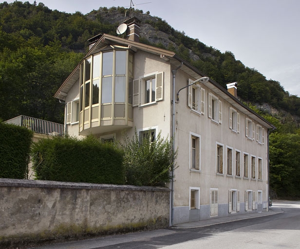 usine d'horlogerie Bailly-Comte, puis usine de lunetterie J.-B. Jacquemin et Cie puis Lançon