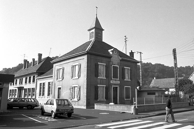 école, actuellement mairie annexe