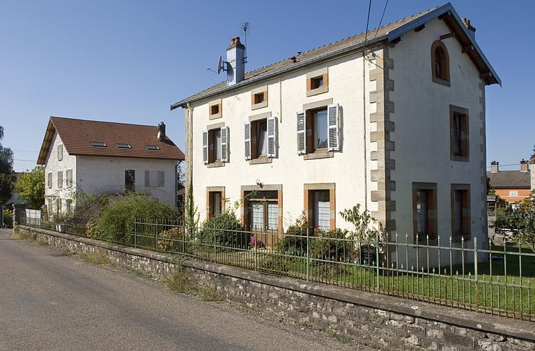 tonnellerie, puis distillerie Robert, actuellement logement