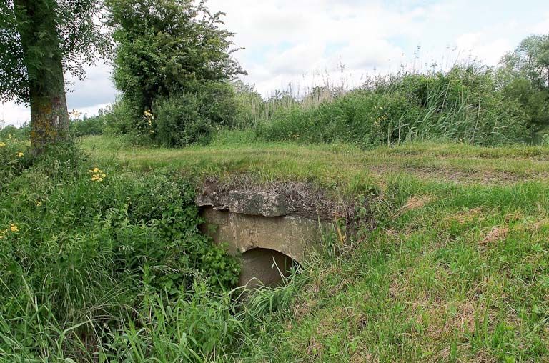 ponceau, premier pont du Pré Bouchez (la Seille canalisée)