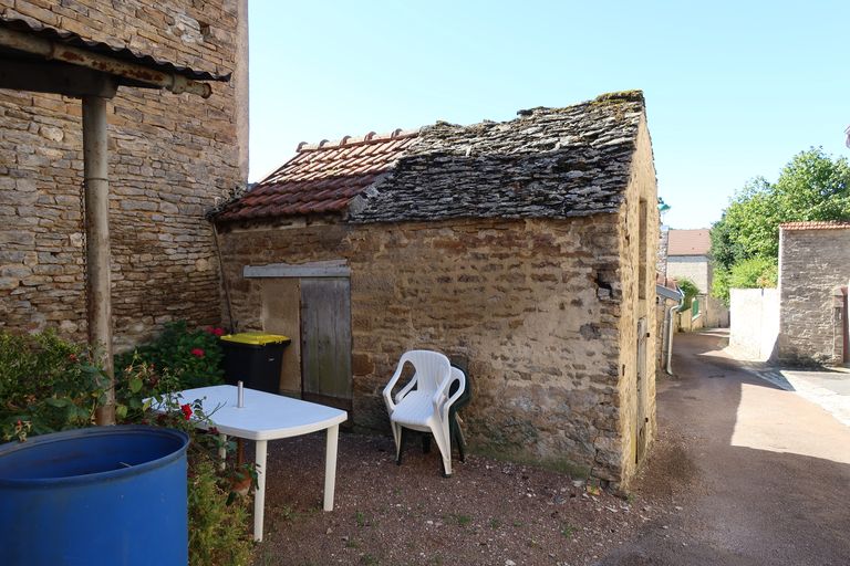 Poulailler, actuellement remise