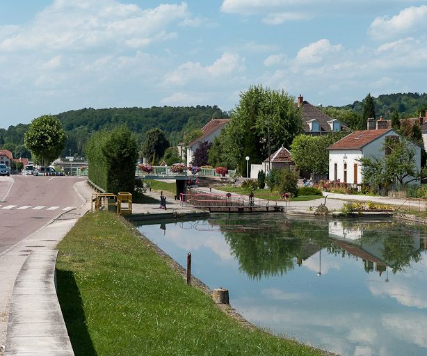 site de l'écluse 64 du versant Yonne, dite de Montbard 1ère (canal de Bourgogne)
