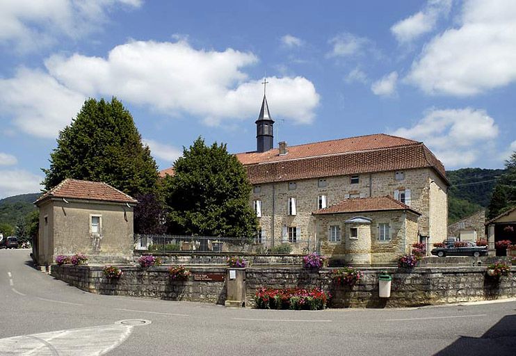 hôpital, actuellement maison de retraite
