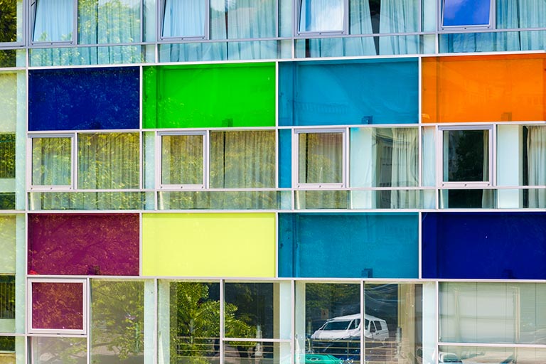 lycée de jeunes filles, puis lycée d'état mixte, actuellement lycée Jean Michel
