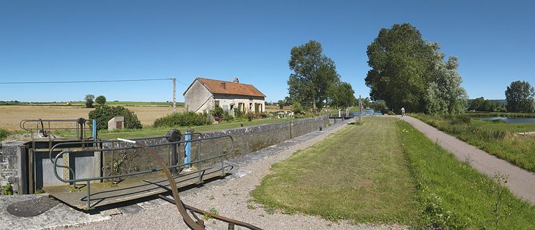 site de l'écluse 11 du versant Saône, dite de la Rèpe (canal de Bourgogne)