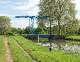 pont mobile ; pont-levis à flèches, dit du Marais (canal du Nivernais)