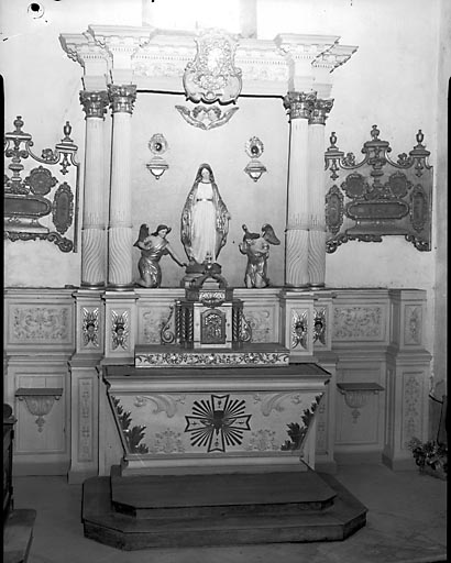 2 autels secondaires de la Vierge et de saint Joseph