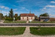 maison de garde de l'écluse 99 du versant Yonne (canal de Bourgogne)